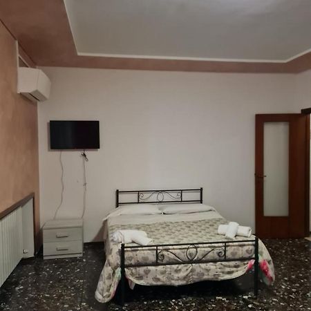 Landlady Airport Orio Bergamo Ida Hotel Orio al Serio Exterior foto